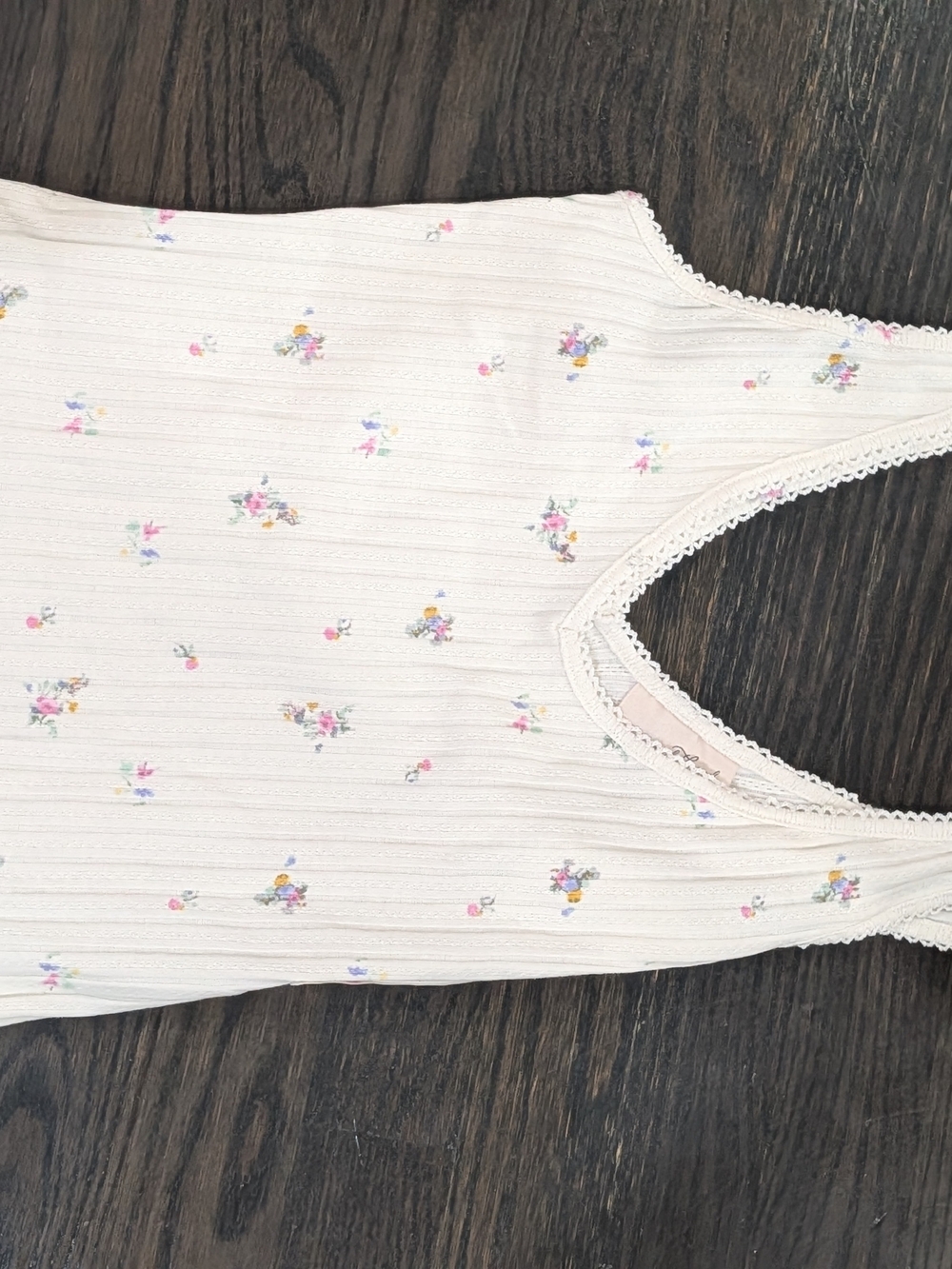 NWT Universal Thread Target cream floral v neck plunge tank top